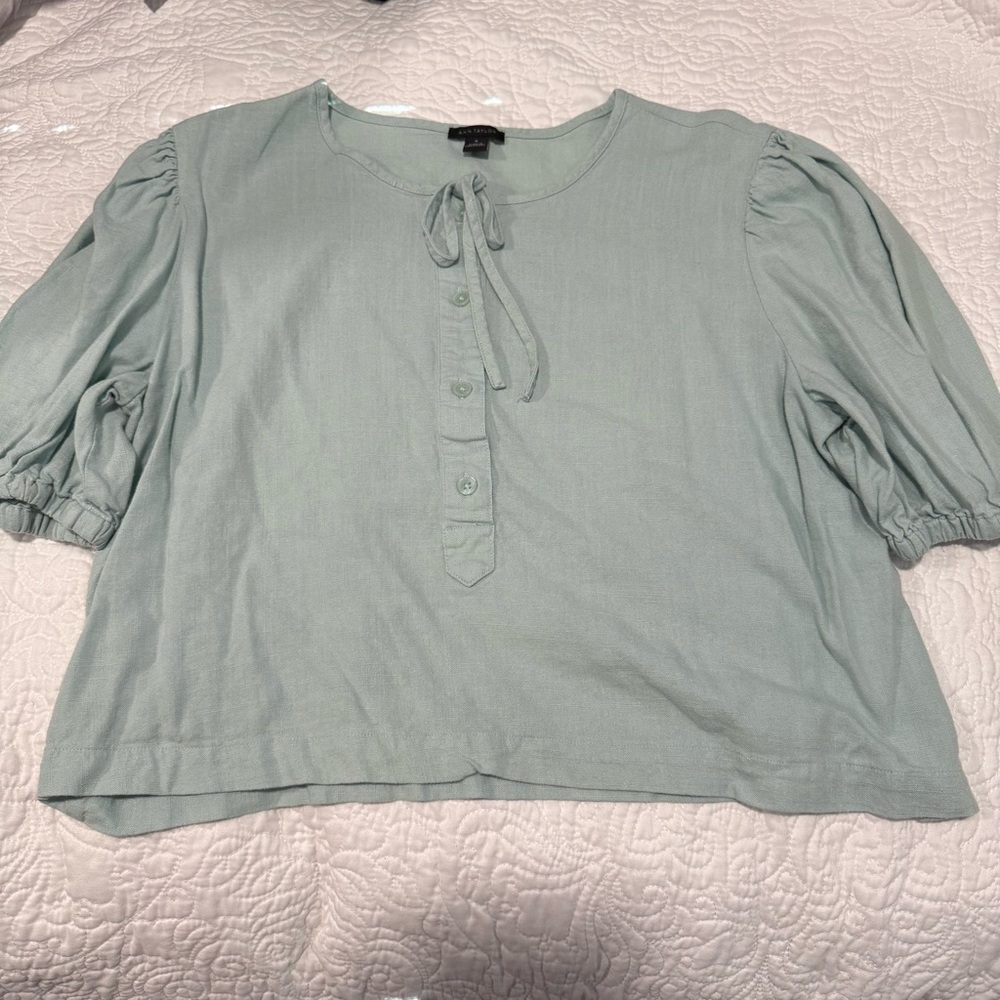 Ann Taylor Mint Green Puff Sleeve Bow Linen Top